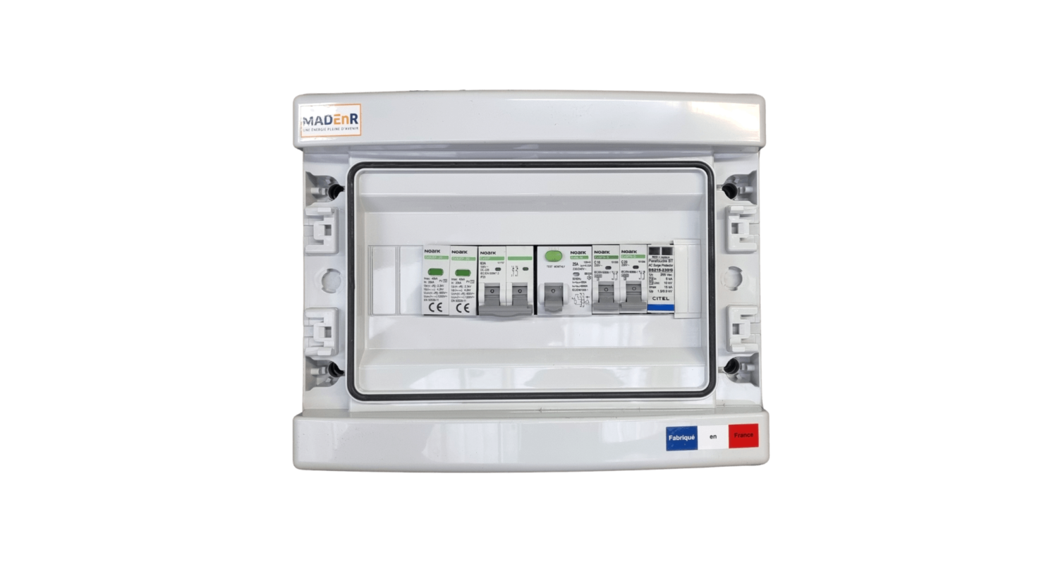 Photovoltaïque-résidentiel-AC-DC-Coffrets-de-protection-photovoltaique-mixtes-AC+DC-monophases-image-sans-fond Coffrets de protection photovoltaïque mixtes AC + DC monophasés